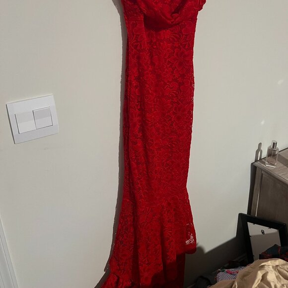 Fashion Nova red lace maxi dress small - Picture 7 of 14